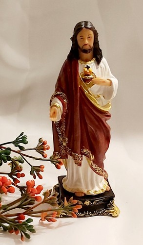 Sacred heart jesus resin - heart,