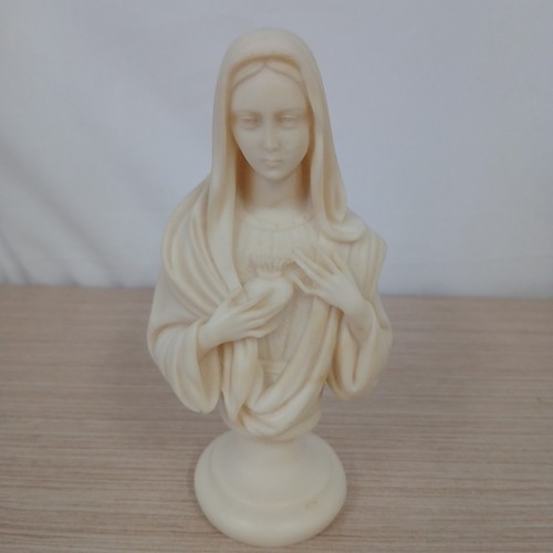Vintage alabaster sacred heart - vintage,